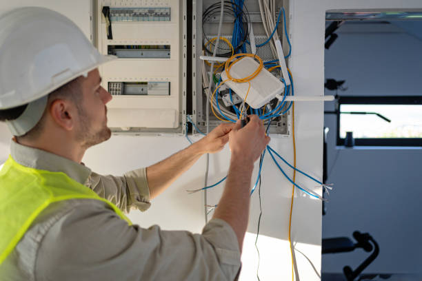 Best Electrical Contractors for Businesses  in Crystal Lake, IL